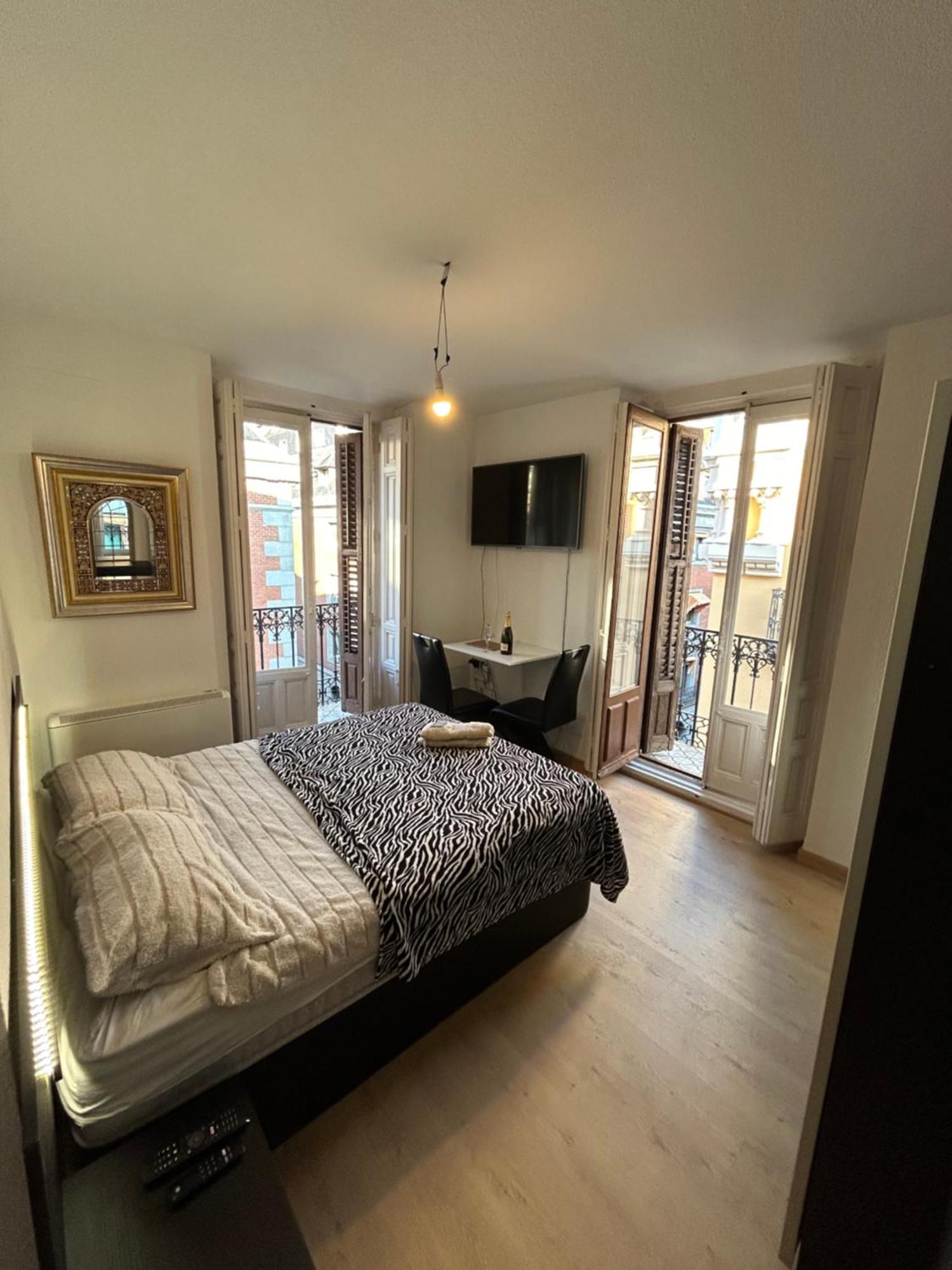 Room In Plaza Mayor Madrid Exteriér fotografie